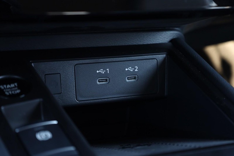 Nissan Kicks Vehicle Image 18