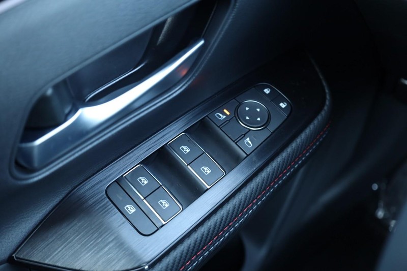 Nissan Kicks Vehicle Image 21