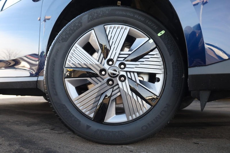 Nissan Murano Vehicle Image 04