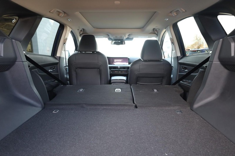 Nissan Murano Vehicle Image 09