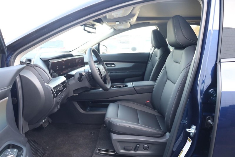 Nissan Murano Vehicle Image 10