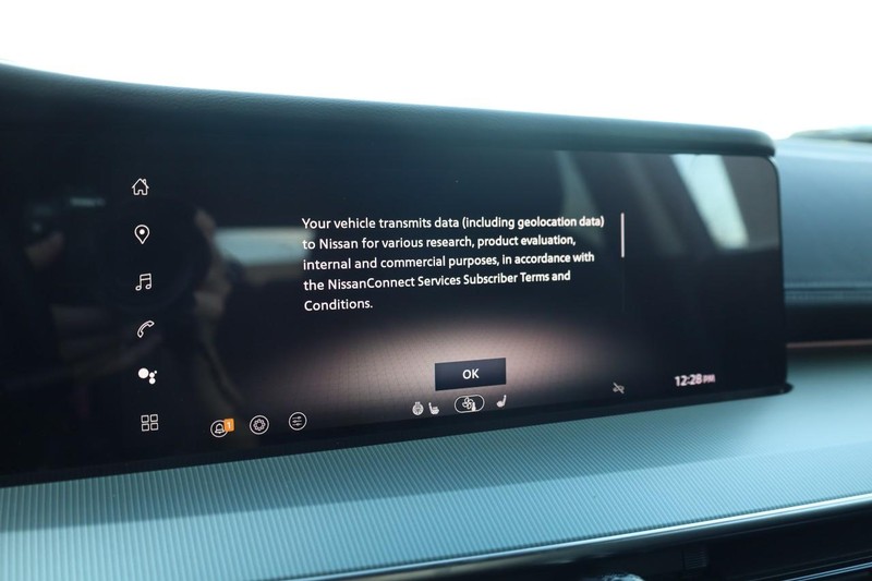 Nissan Murano Vehicle Image 13