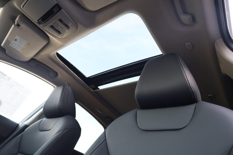 Nissan Murano Vehicle Image 22