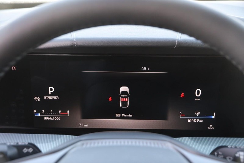 Nissan Murano Vehicle Image 18