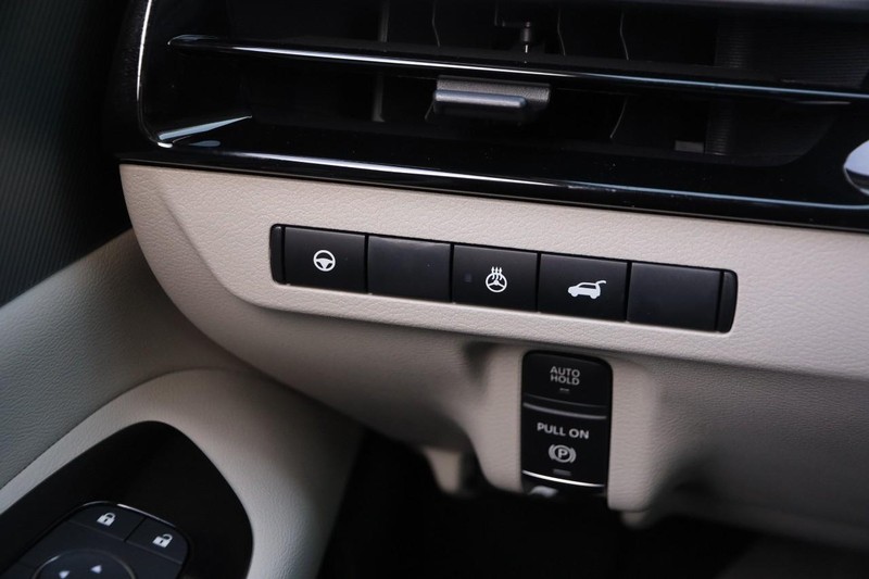 Nissan Murano Vehicle Image 24