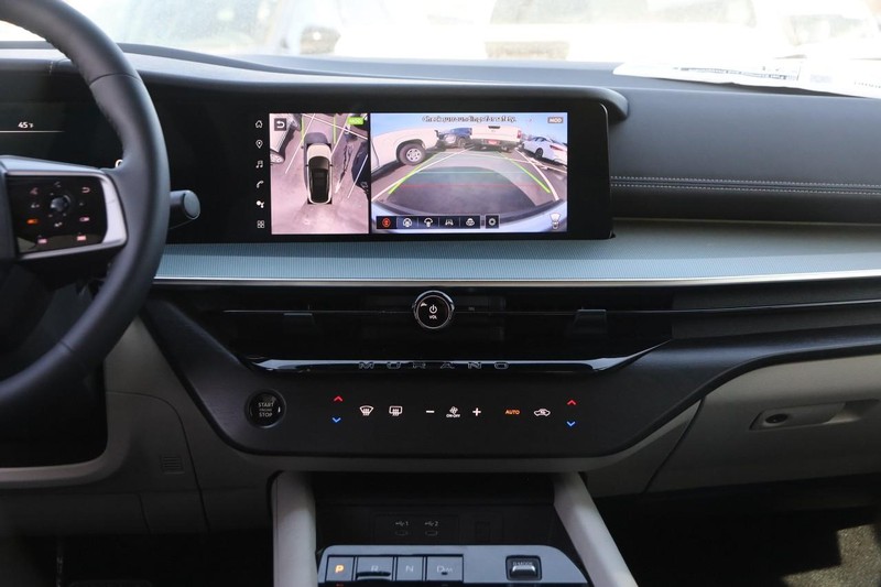 Nissan Murano Vehicle Image 28