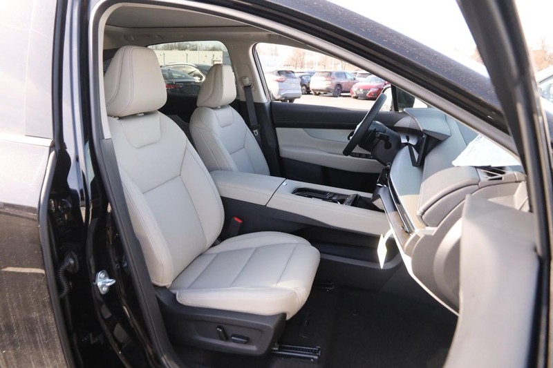 Nissan Murano Vehicle Image 30