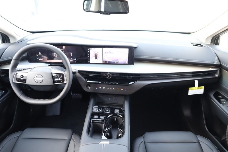 Nissan Murano Vehicle Image 25