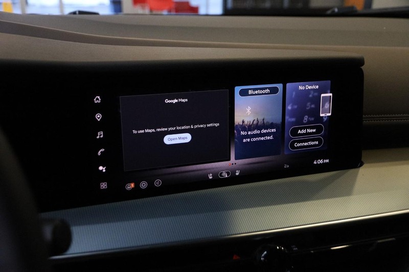 Nissan Murano Vehicle Image 16