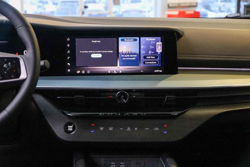 Nissan Murano Vehicle Image 24