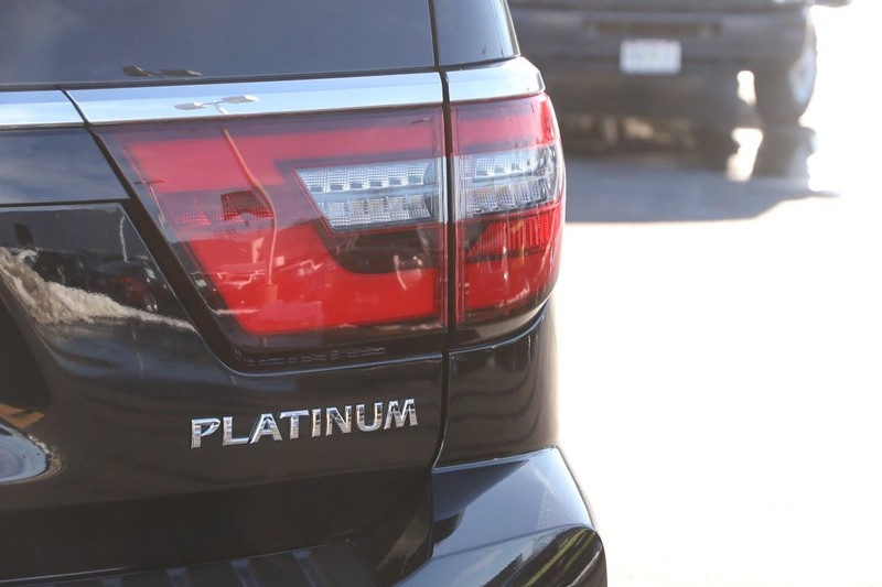 Nissan Armada Vehicle Image 08