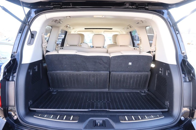 Nissan Armada Vehicle Image 09
