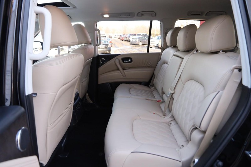 Nissan Armada Vehicle Image 13