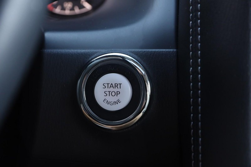 Nissan Armada Vehicle Image 19