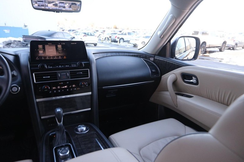 Nissan Armada Vehicle Image 30