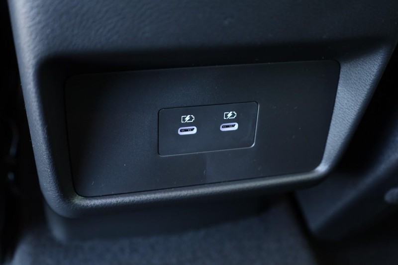 Nissan Rogue Vehicle Image 23