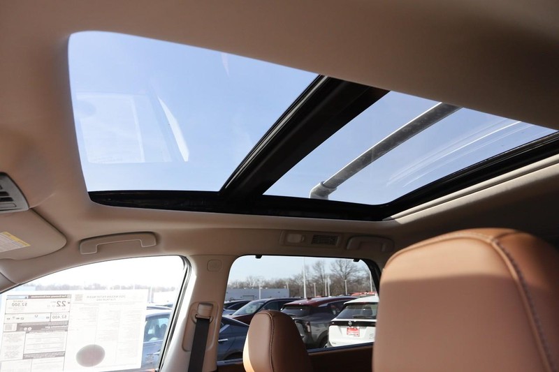 Nissan Pathfinder Vehicle Image 12