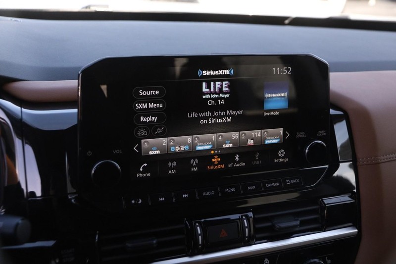 Nissan Pathfinder Vehicle Image 21