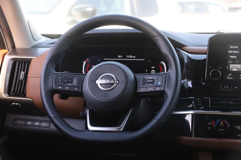 Nissan Pathfinder Vehicle Image 28