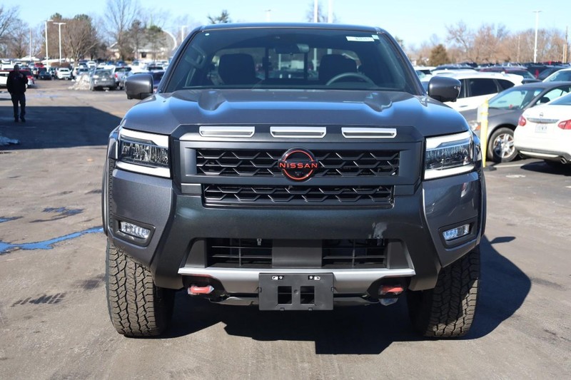 Nissan Frontier Vehicle Image 05