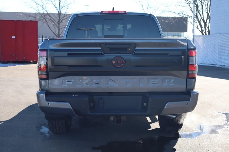 Nissan Frontier Vehicle Image 07