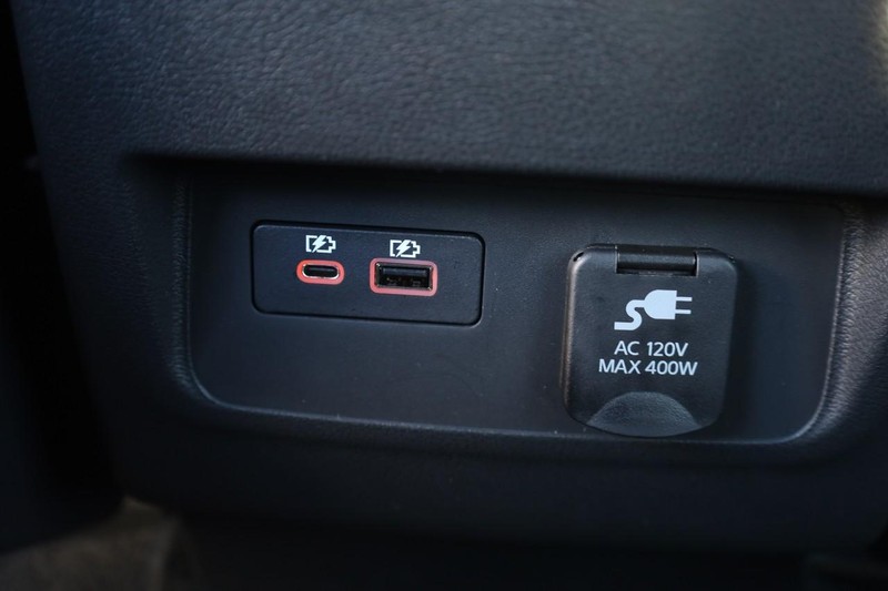 Nissan Frontier Vehicle Image 24