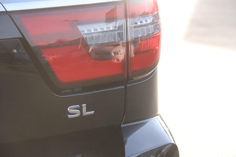 Nissan Armada Vehicle Image 08