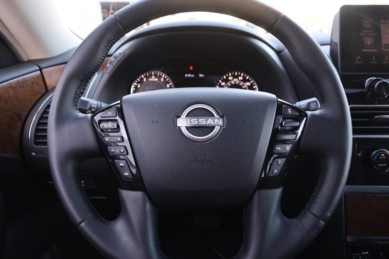 Nissan Armada Vehicle Image 15