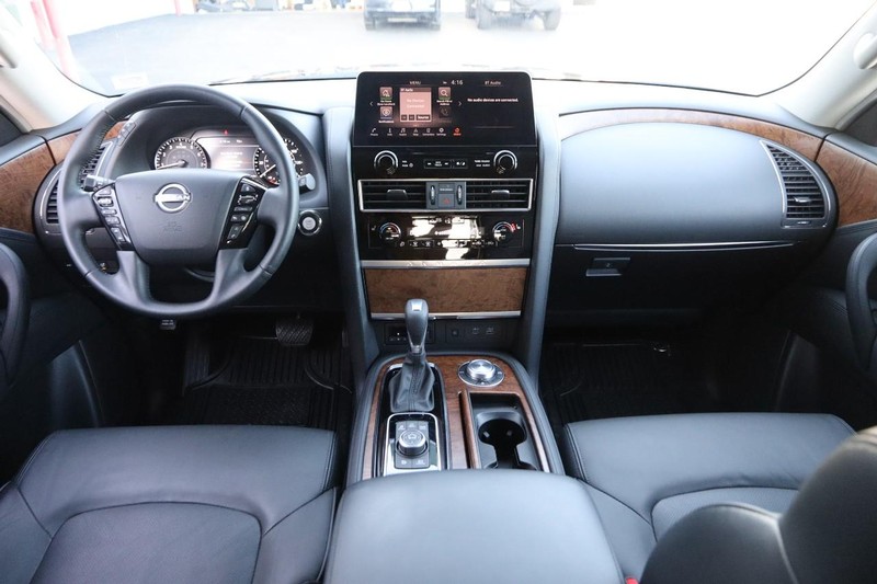 Nissan Armada Vehicle Image 26