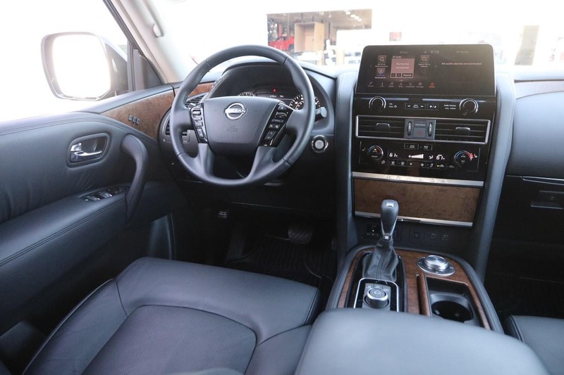 Nissan Armada Vehicle Image 27