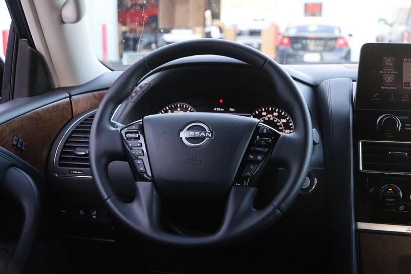 Nissan Armada Vehicle Image 28