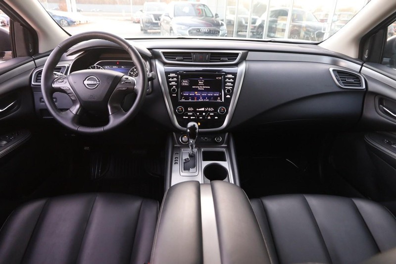 Nissan Murano Vehicle Image 23
