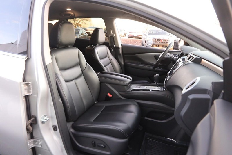 Nissan Murano Vehicle Image 28