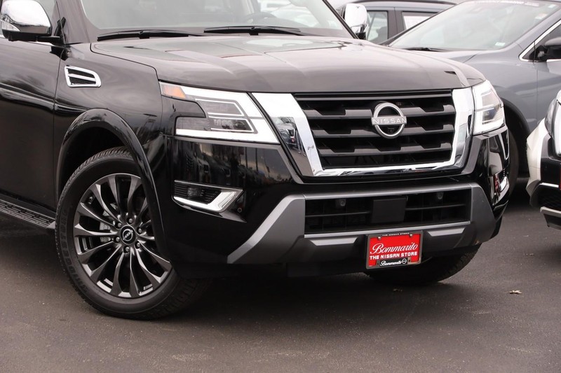 Nissan Armada Vehicle Image 03