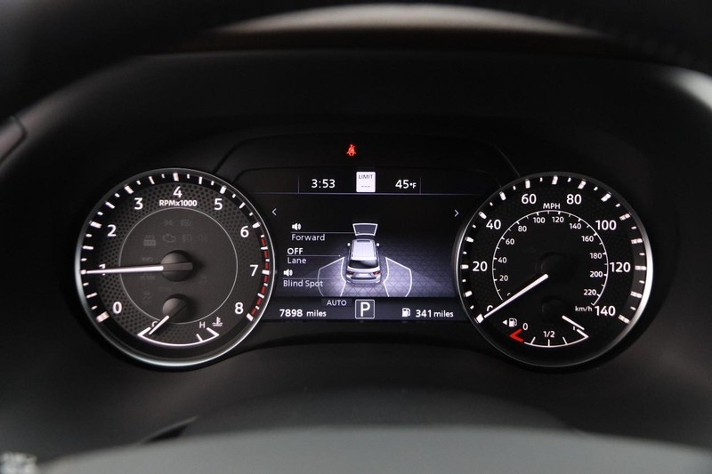 Nissan Armada Vehicle Image 18