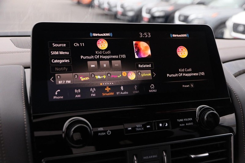 Nissan Armada Vehicle Image 20