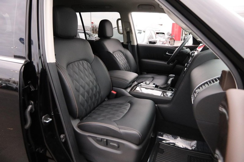 Nissan Armada Vehicle Image 32