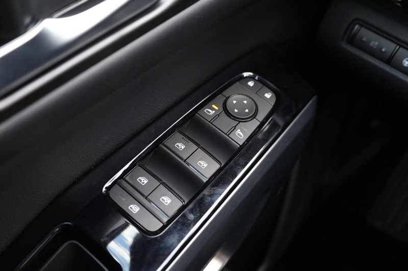 Nissan Pathfinder Vehicle Image 20