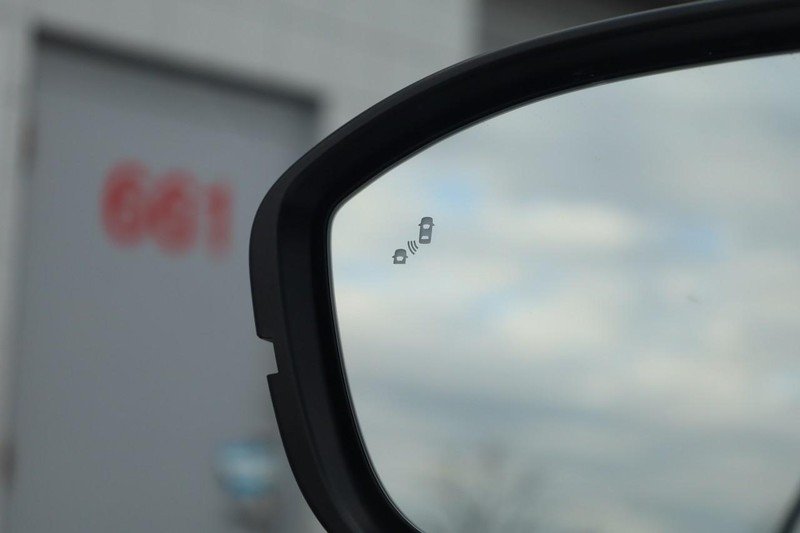 Nissan Pathfinder Vehicle Image 21