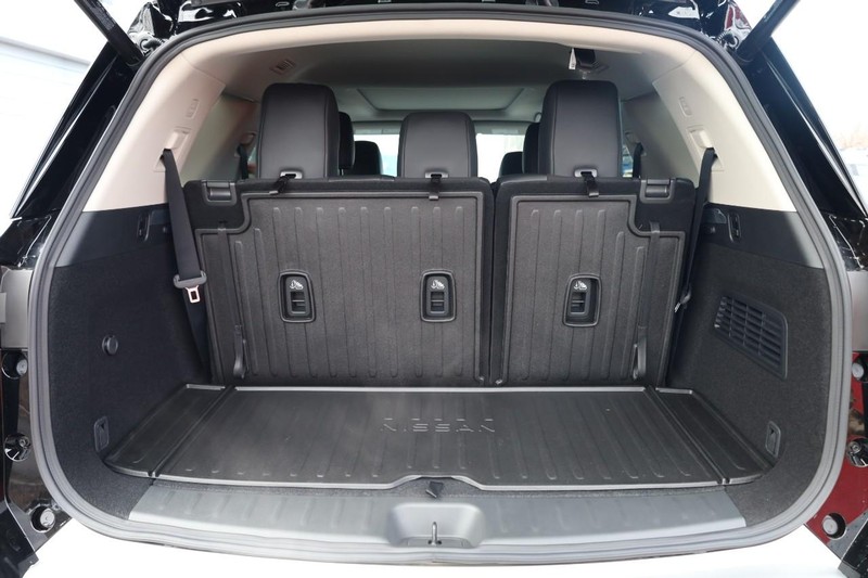 Nissan Pathfinder Vehicle Image 08