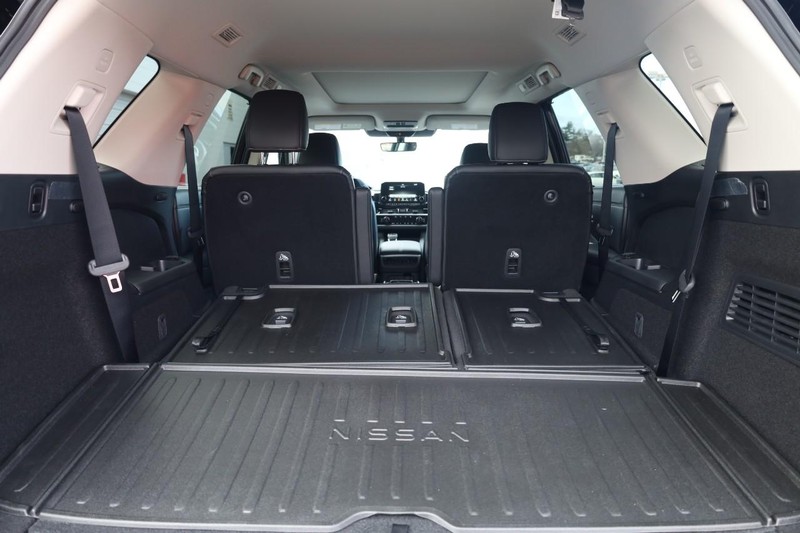 Nissan Pathfinder Vehicle Image 09