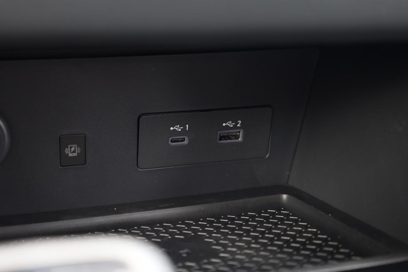 Nissan Pathfinder Vehicle Image 17