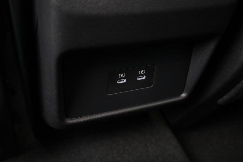 Nissan Rogue Vehicle Image 23