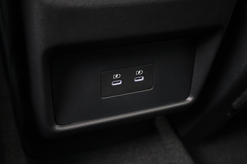 Nissan Rogue Vehicle Image 23
