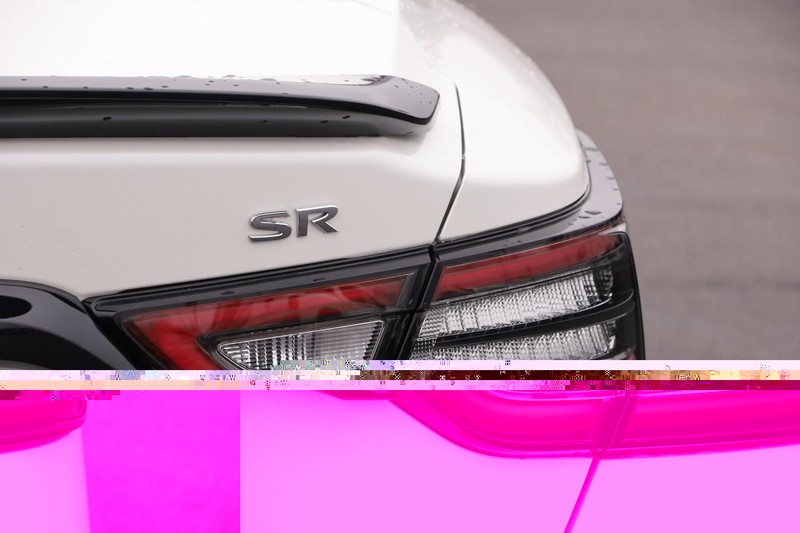 Nissan Maxima Vehicle Image 09