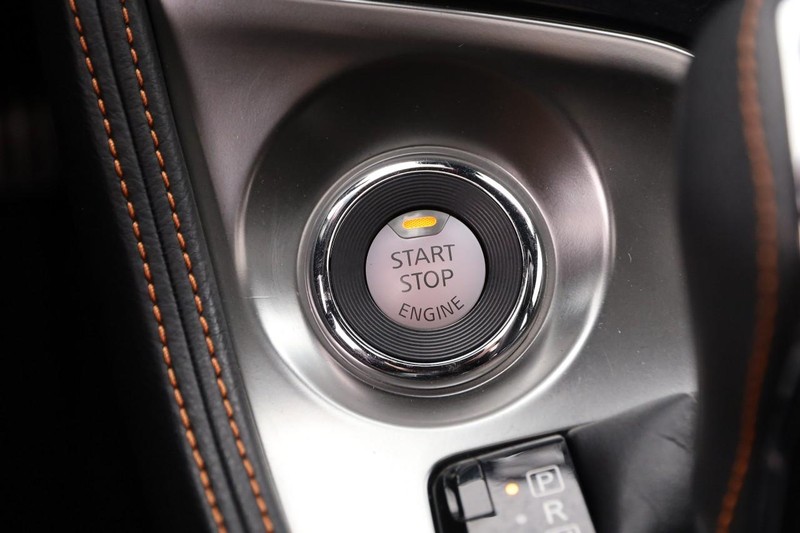 Nissan Maxima Vehicle Image 17