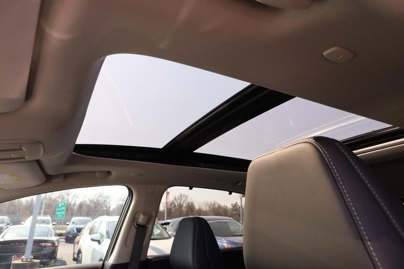 Nissan Murano Vehicle Image 09