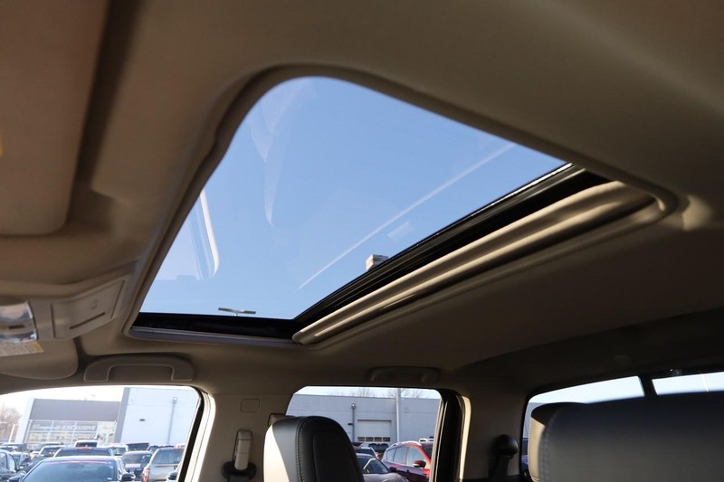Nissan Frontier Vehicle Image 07
