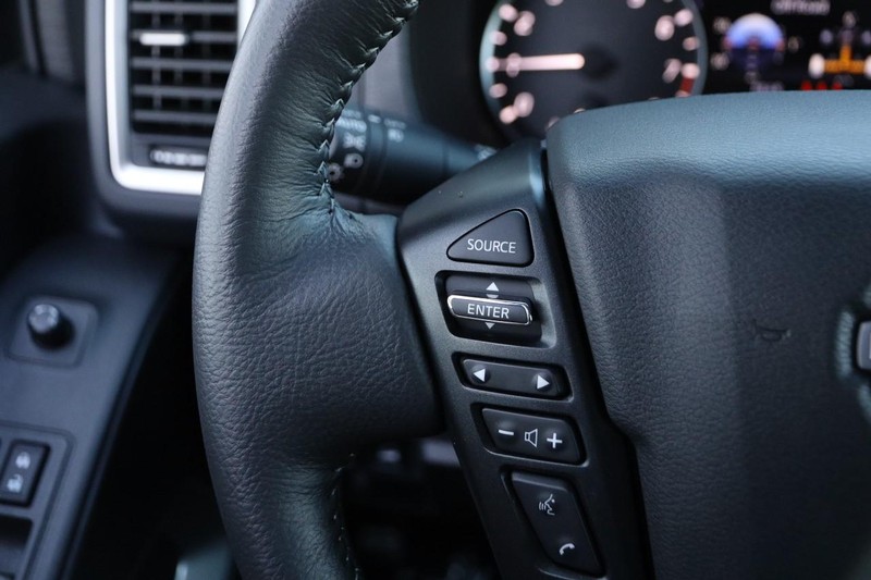 Nissan Frontier Vehicle Image 11