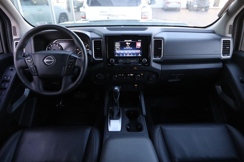 Nissan Frontier Vehicle Image 20